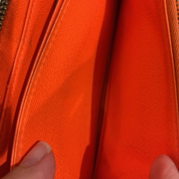 Authentic Louis Vuitton Graffiti zippy wallet case - Picture 4 of 13